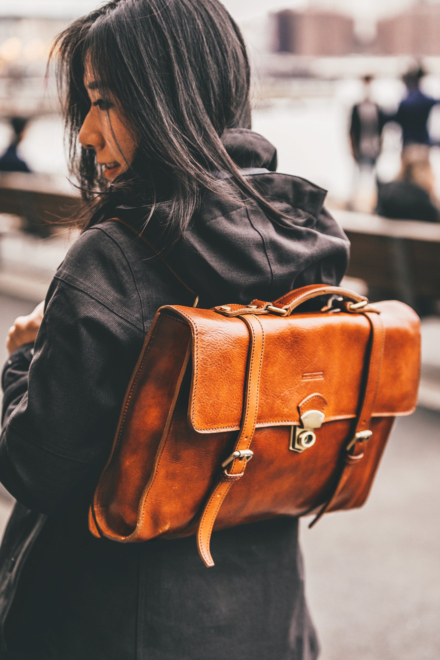 The Altieri Luxurious Italian Leather Messenger Bag