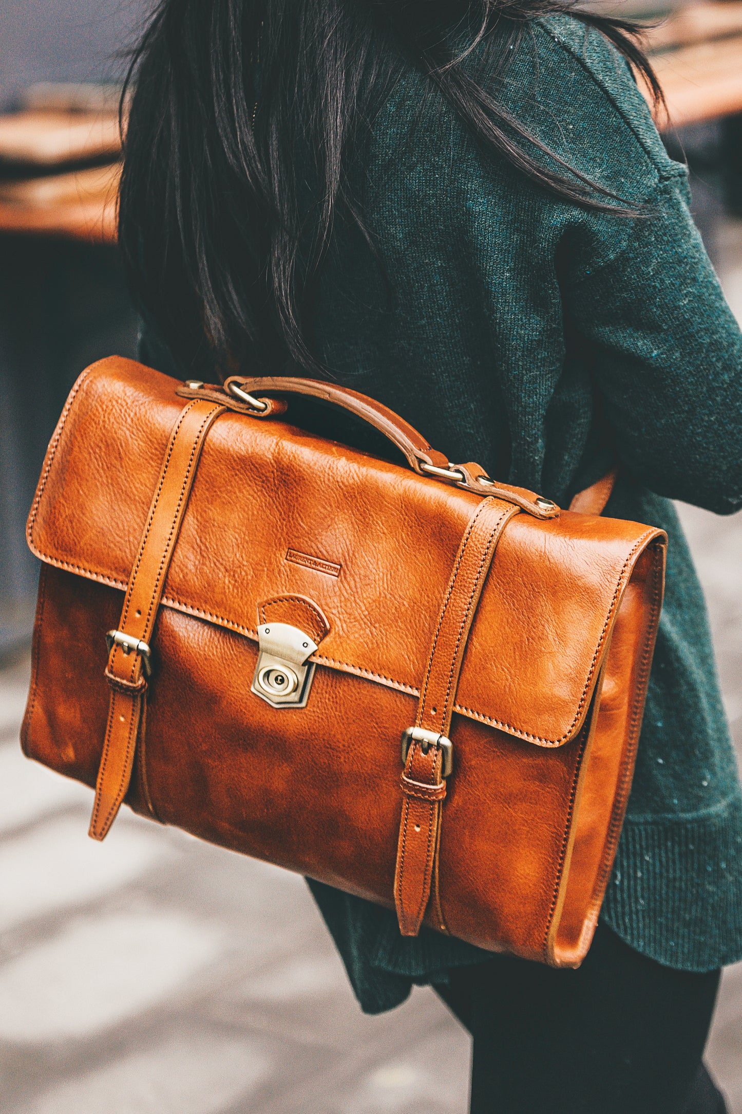 The Altieri Luxurious Italian Leather Messenger Bag